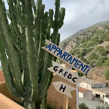 Apartment P *